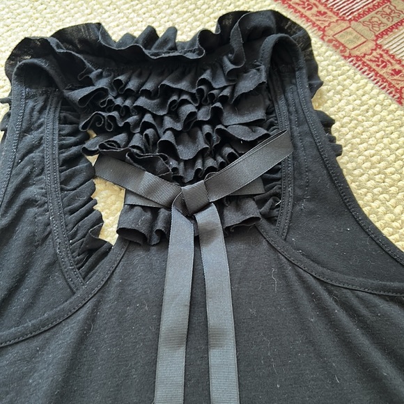 Tank - Picture 3 of 3